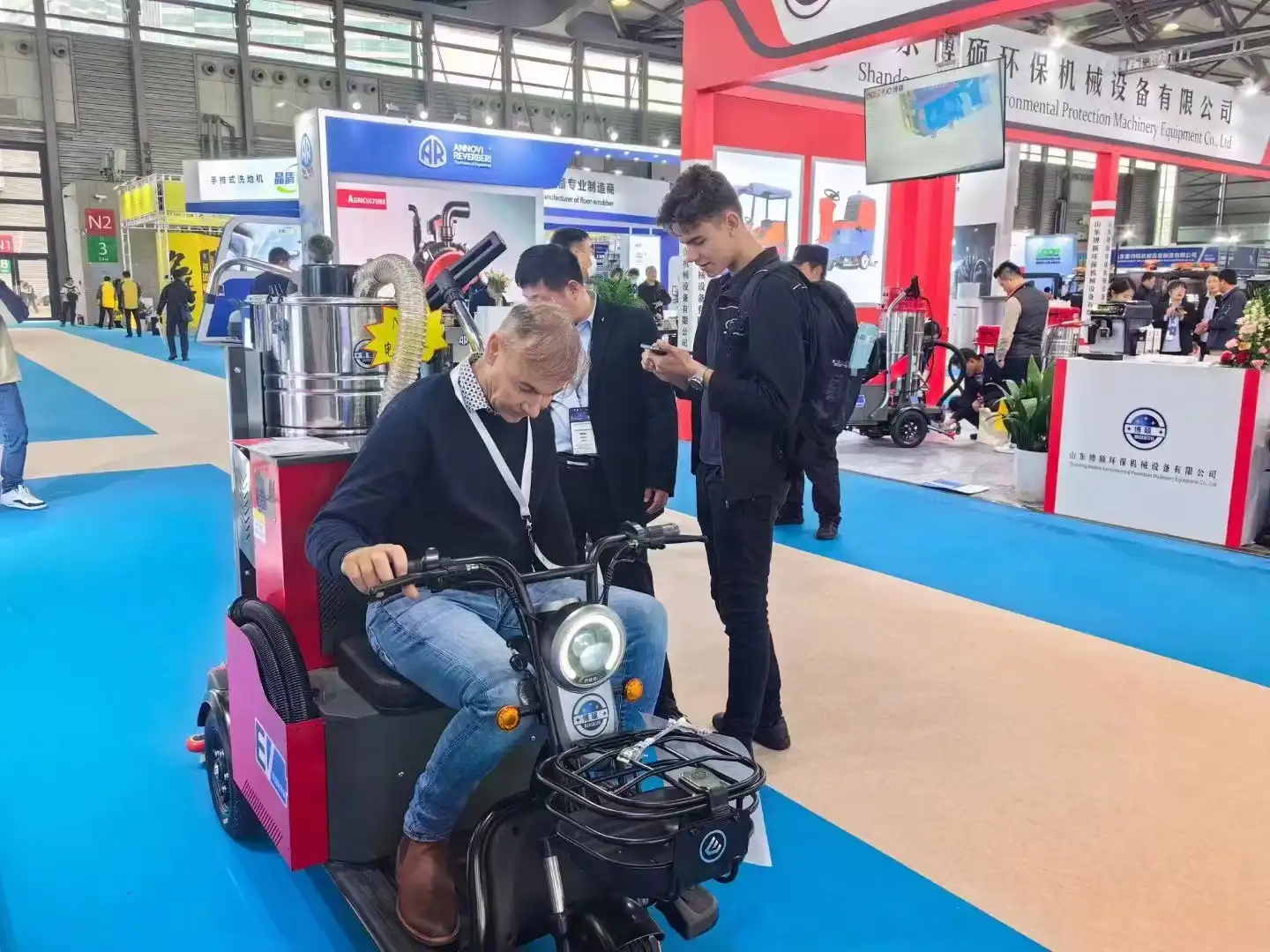 nuestros clientes experimentan nuestros productos nuestros clientes experimentan nuestros productos